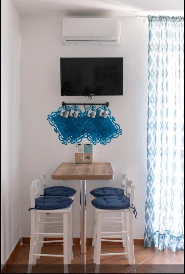 Il Posto Fisso Napoli Apartment Bagian luar foto